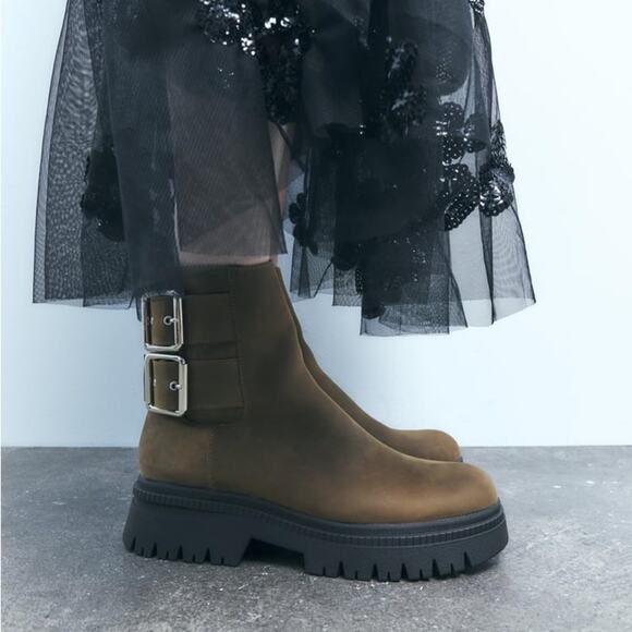 ZARA LOW HEELED LEATHER ANKLE BOOTS WITH BUCKLES - Picture 3 of 8